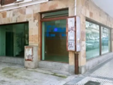 Nave comercial en calle de la Escolta Real, 55