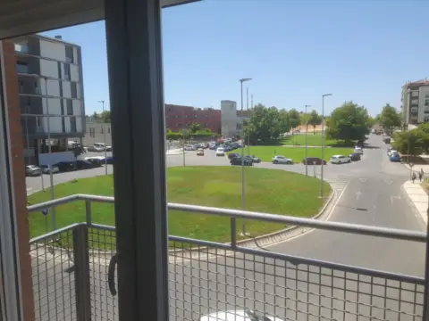 Piso en Plaza Hermanos Mediero, nº S/N