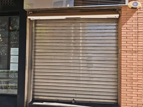 Local comercial en calle de Prim