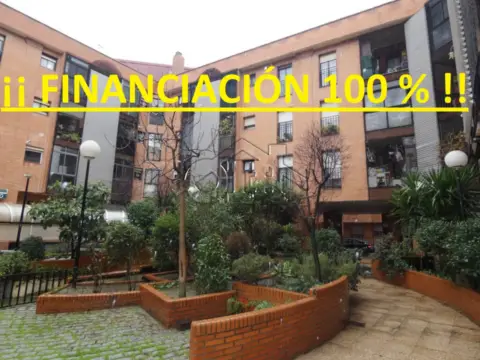 Piso en calle de la Flor de Lis