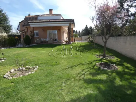 Chalet unifamiliar en Uceda