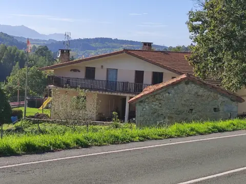 Casa en calle de Gatzarrine