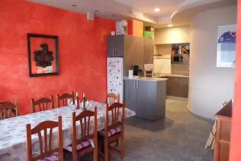 Local comercial en calle del Oeste