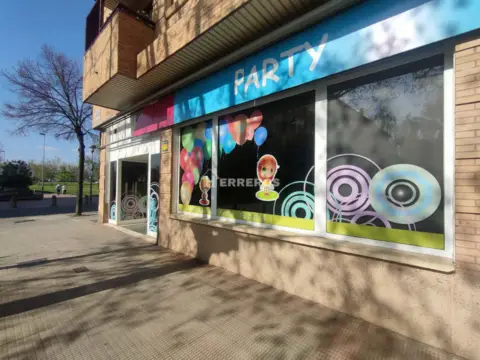 Local comercial en calle del Pintor Rosales