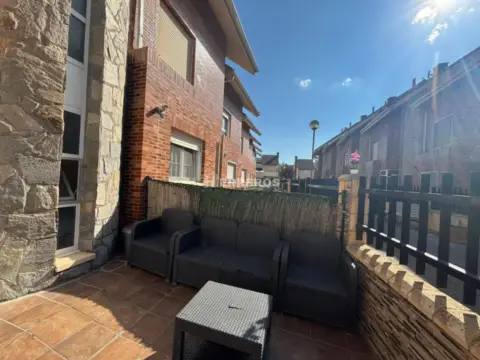 Casa adosada en Avenida de los Caballeros Templarios