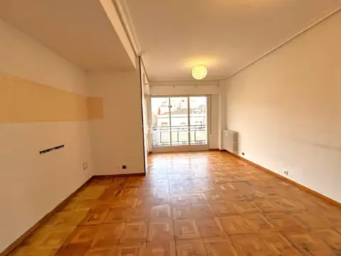 Piso en calle de Menéndez Pelayo