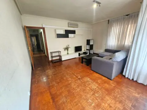 Piso en Avenida de la Paz