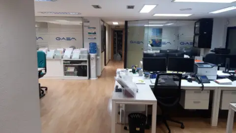 Oficina en Avenida de la República Argentina