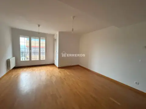 Piso en Avenida de La Rioja