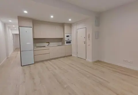 Apartamento en calle de Somosierra