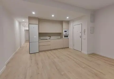 Apartamento en calle de Somosierra