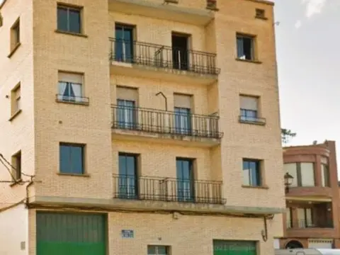 Casa adosada en Plaza de la Villa