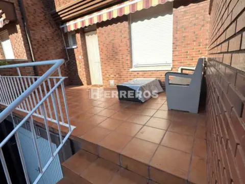 Chalet adosado en calle de los Jardines