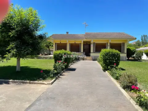 Chalet en calle Diseminados Lardero
