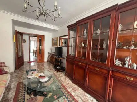 Piso en Avenida del Club Deportivo