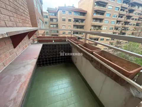 Piso en Avenida de Pío XII