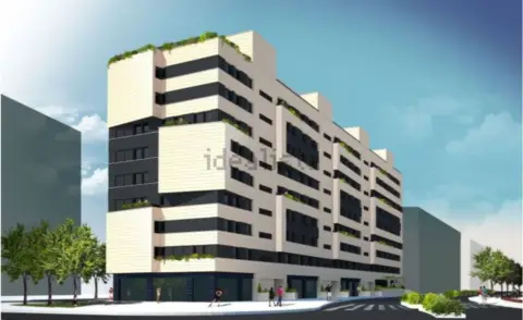 Local comercial en Avenida Miguel Delibes