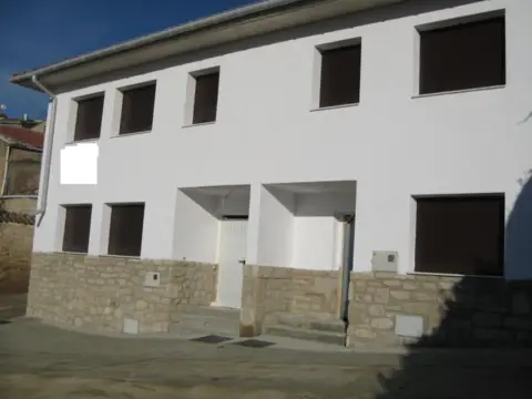 Chalet adosado en calle La Fuente