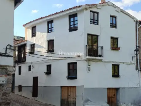 Casa en calle de Segundo Moreno