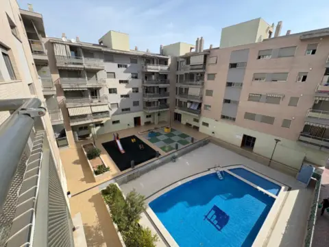 Piso en Carrer de Cabanes