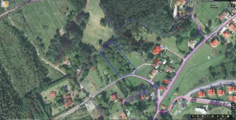 Terreno en calle Mies Valle