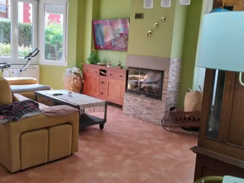 Chalet adosado en Vioño