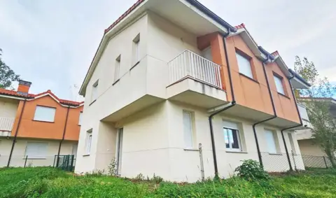 Chalet pareado en Barrio de la Sovilla