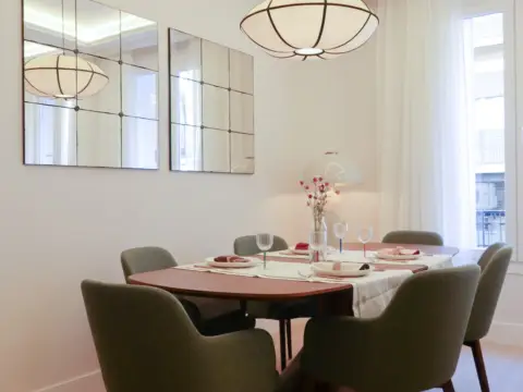 Piso en calle de Medellín, 10