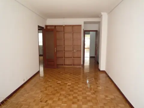 Piso en calle del Corazón de María, 25