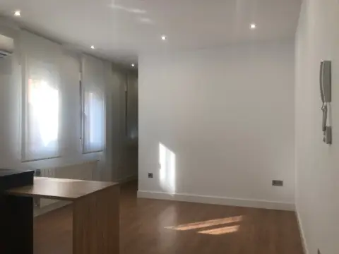 Apartamento en calle de Jerónima Llorente