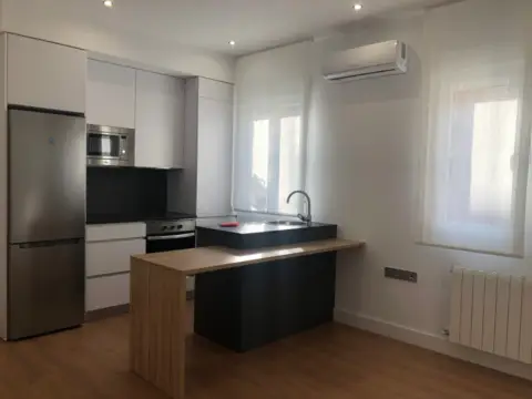 Apartamento en calle de Jerónima Llorente