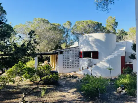 Casa en calle Venda de La Miranda Cala Saona