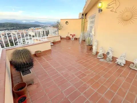 Ático en Zona Nord-La Serreta