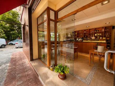 Local comercial en calle del Poeta Serrano Clavero