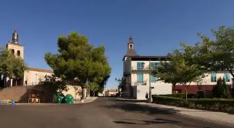 Chalet pareado en Ugena