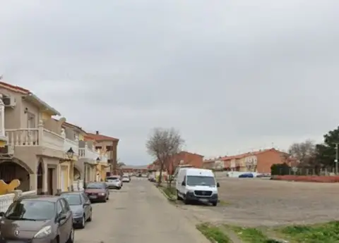 Chalet pareado en Pantoja