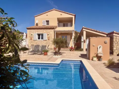 Chalet en Miami Platja