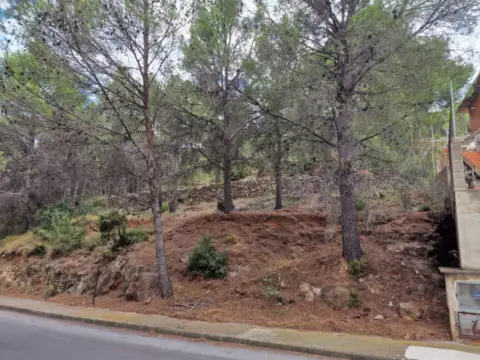 Terreno en calle Urb. Montes de Palancia, nº 6