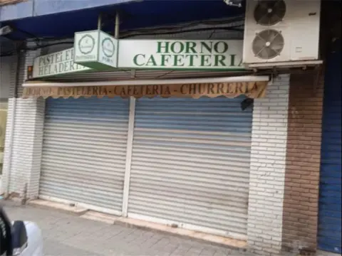 Local comercial en calle del Ceramista Ros