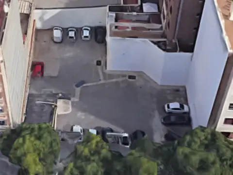 Terreno en calle Azorín