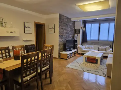 Piso en Avenida de la Constitución