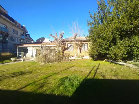 Chalet unifamiliar en Villalba Estación