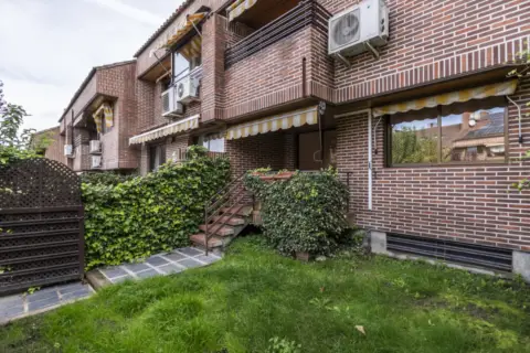 Chalet adosado en El Burgo-El Abajón