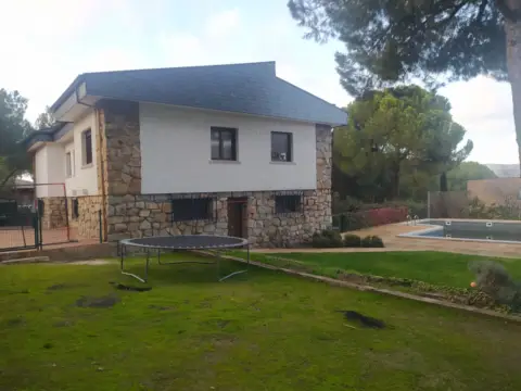 Chalet unifamiliar en Puerto de Galapagar-Las Cuestas