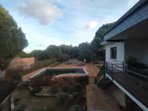 Chalet unifamiliar en Puerto de Galapagar-Las Cuestas