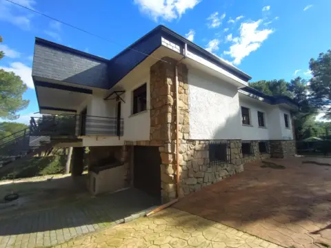 Chalet unifamiliar en Puerto de Galapagar-Las Cuestas