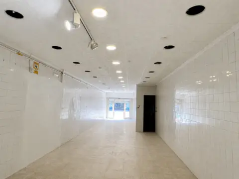 Local comercial en Carrer de Corominas