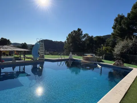 Chalet unifamiliar en Avinguda del Quatre