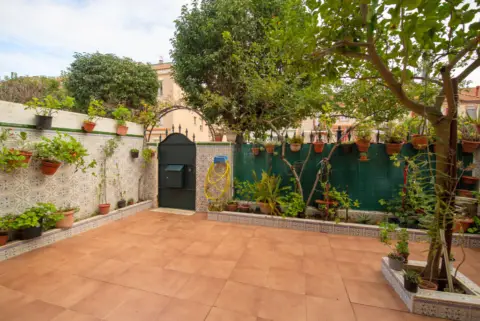 Chalet adosado en Este