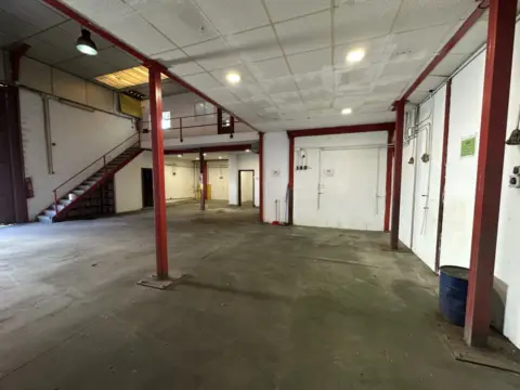 Nave industrial en Sur